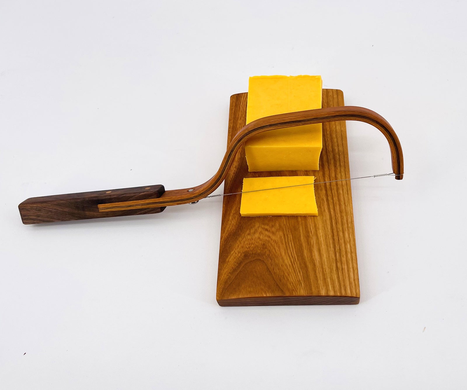 Cheese Board, 7 x 10, Wire Cutter/Cheese Slicer, Wenge & Red Oak Woo –  Thomas Fine Woodworks